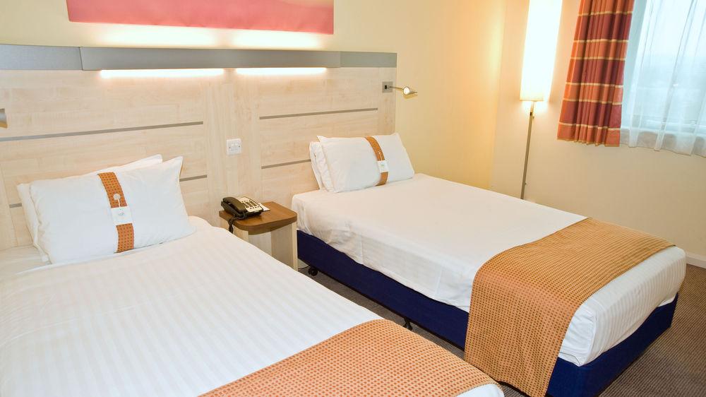 Holiday Inn Express Burnley M65 Jct 10 By Ihg מראה חיצוני תמונה