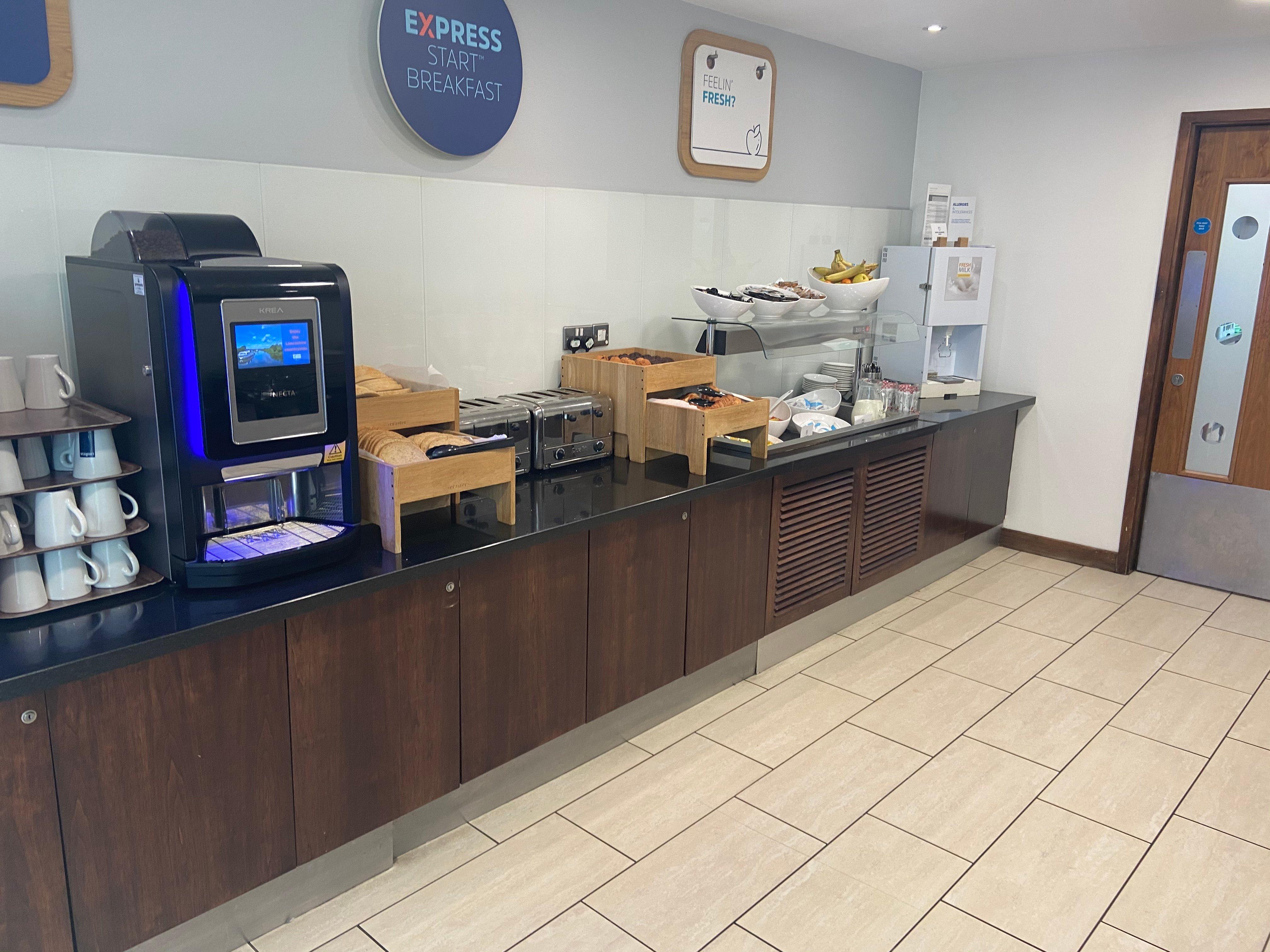 Holiday Inn Express Burnley M65 Jct 10 By Ihg מראה חיצוני תמונה