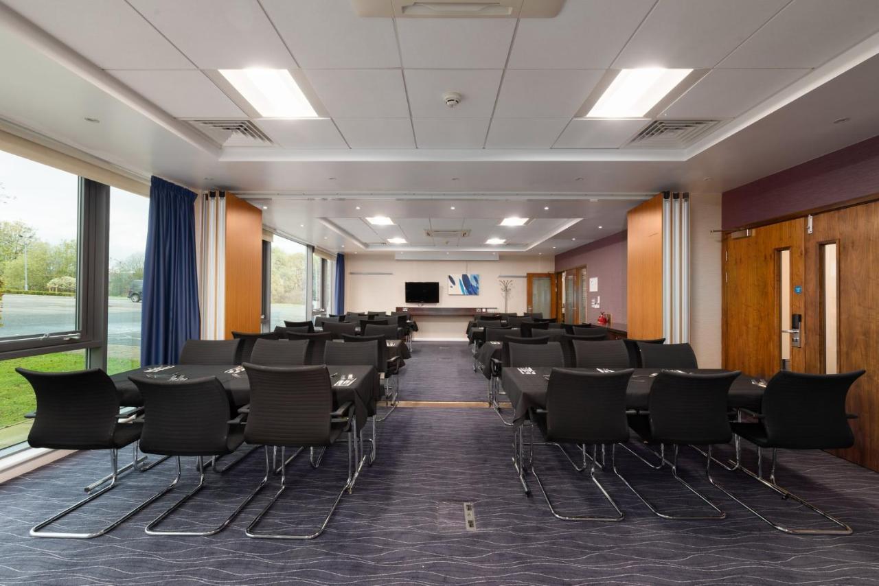 Holiday Inn Express Burnley M65 Jct 10 By Ihg מראה חיצוני תמונה