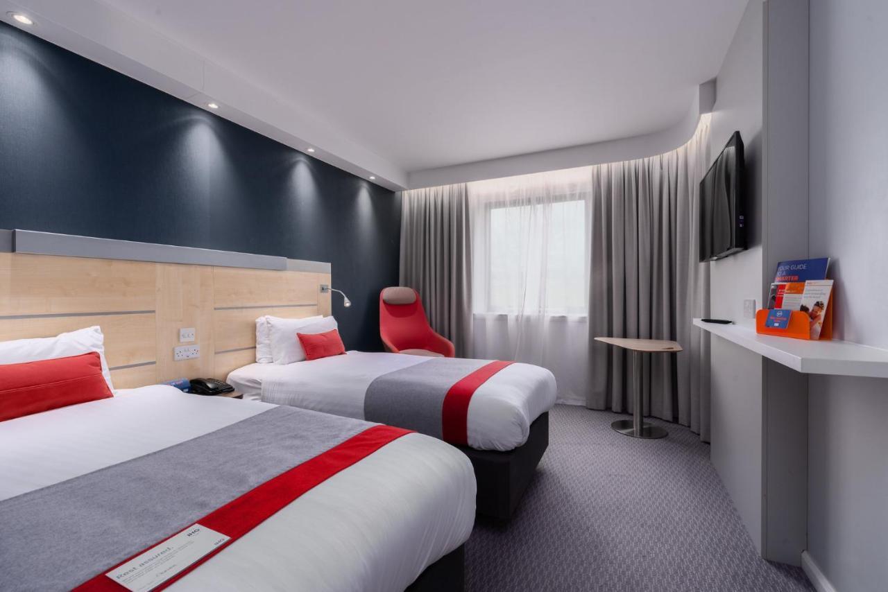 Holiday Inn Express Burnley M65 Jct 10 By Ihg מראה חיצוני תמונה