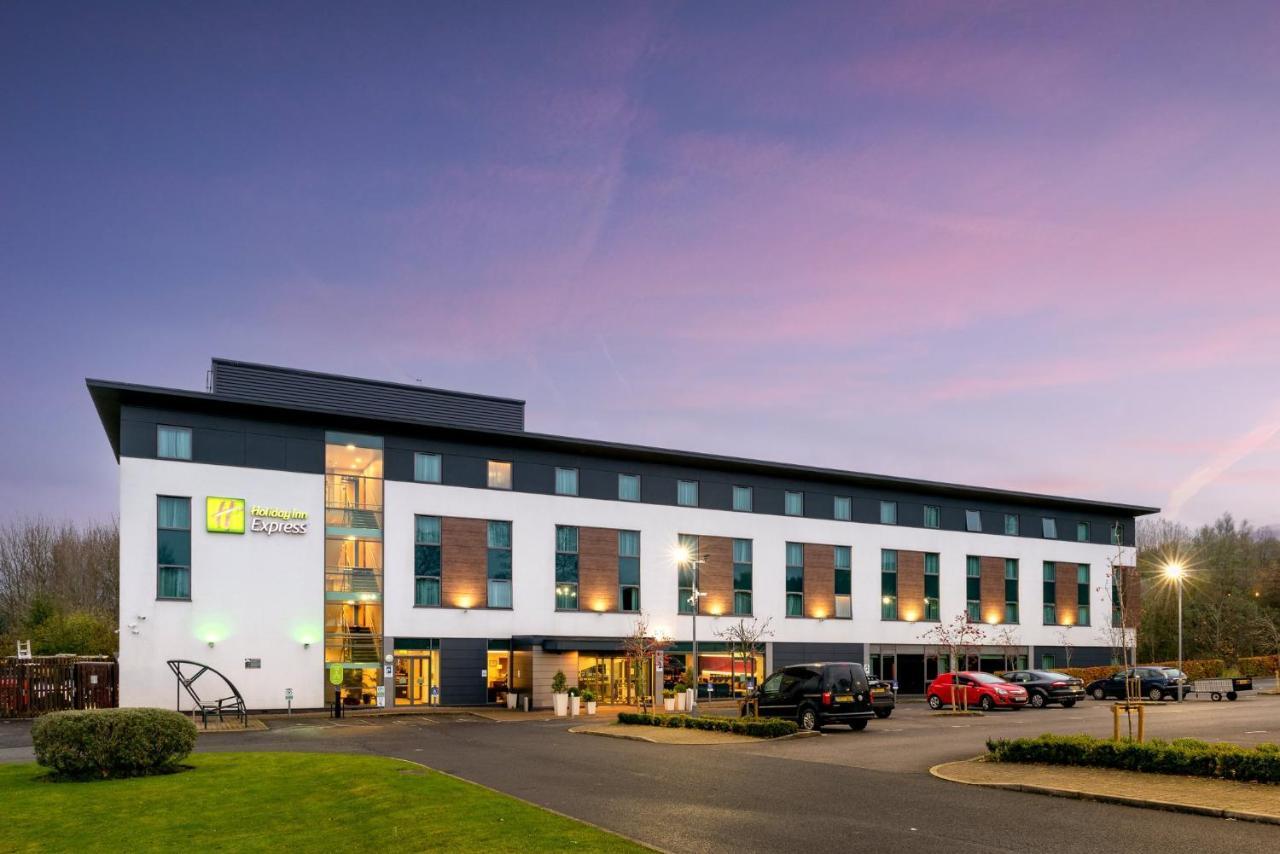 Holiday Inn Express Burnley M65 Jct 10 By Ihg מראה חיצוני תמונה