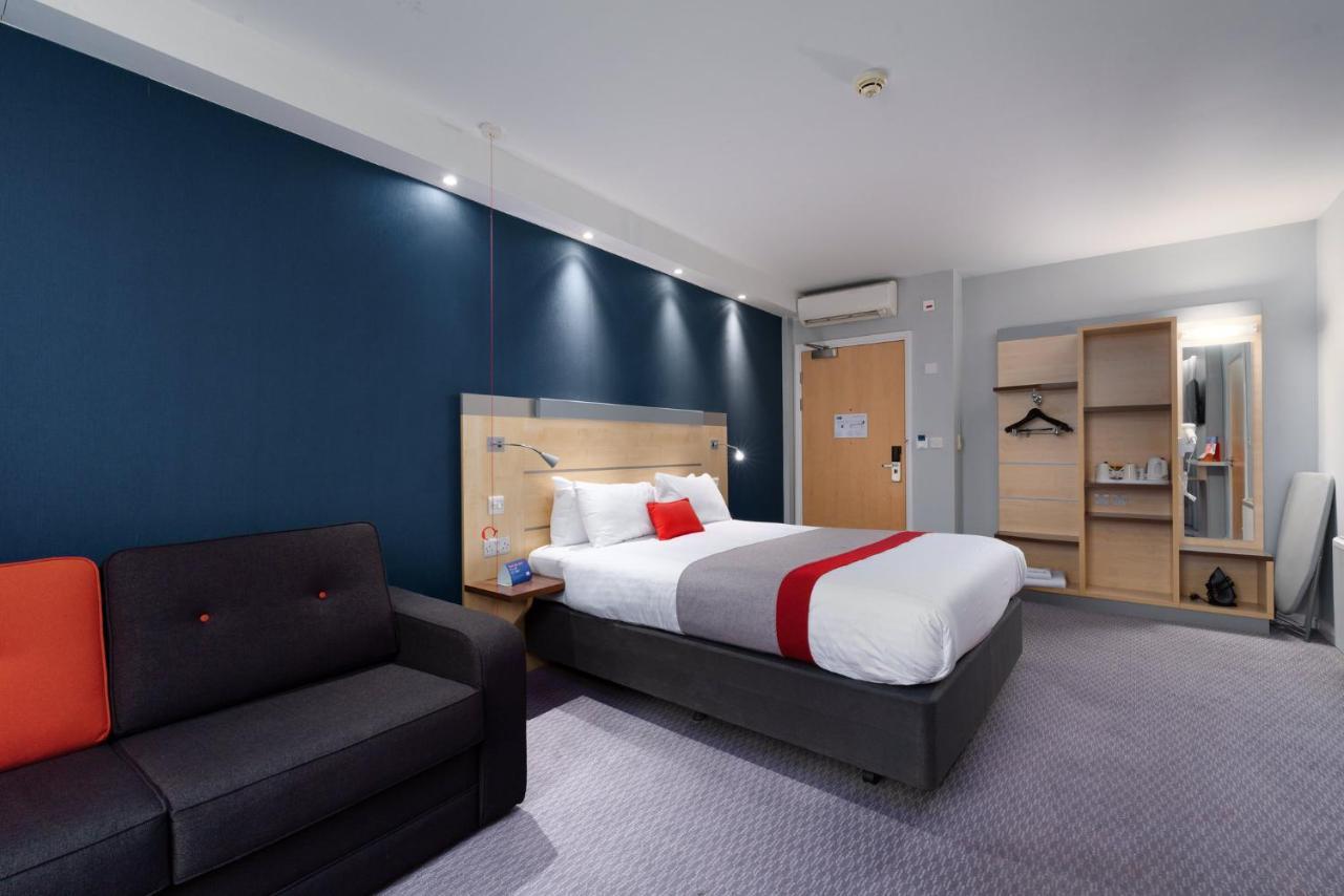Holiday Inn Express Burnley M65 Jct 10 By Ihg מראה חיצוני תמונה