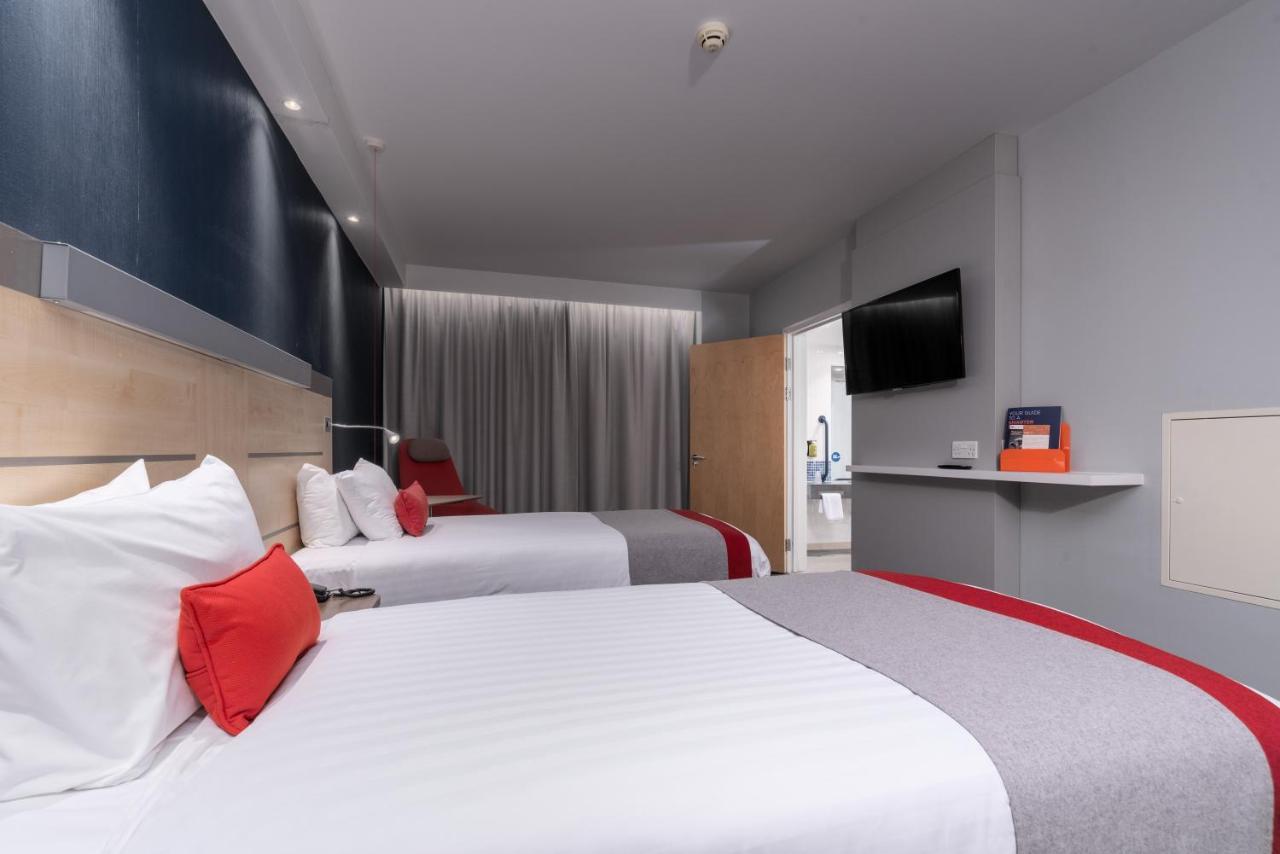 Holiday Inn Express Burnley M65 Jct 10 By Ihg מראה חיצוני תמונה