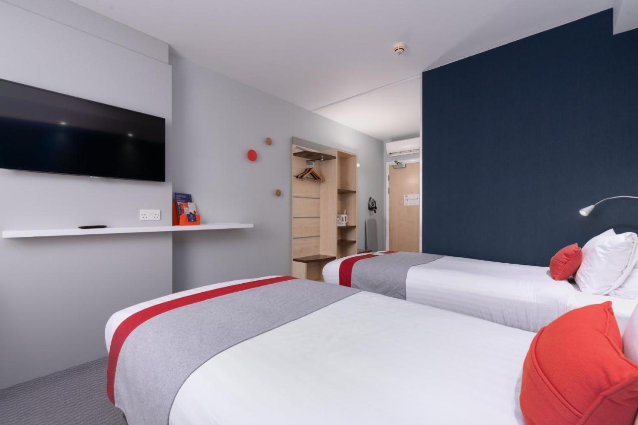 Holiday Inn Express Burnley M65 Jct 10 By Ihg מראה חיצוני תמונה