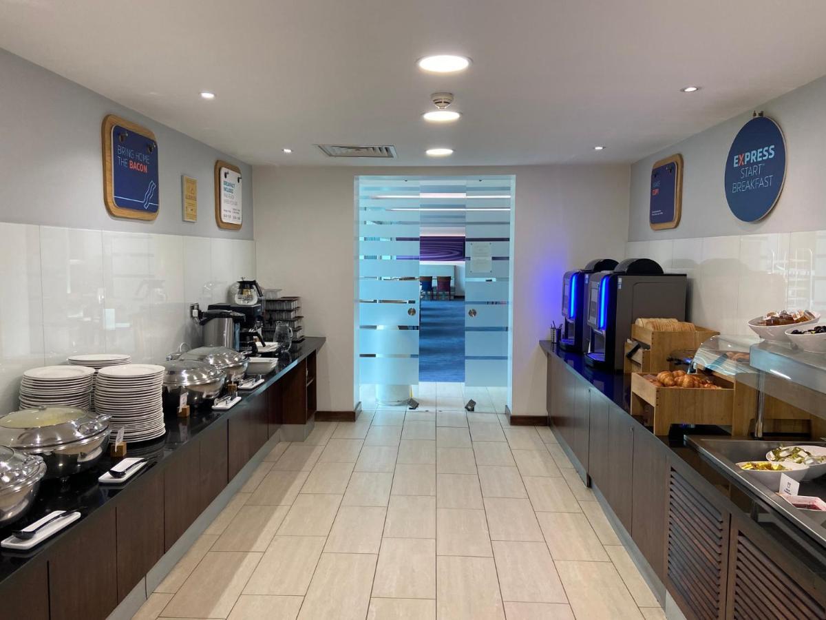 Holiday Inn Express Burnley M65 Jct 10 By Ihg מראה חיצוני תמונה